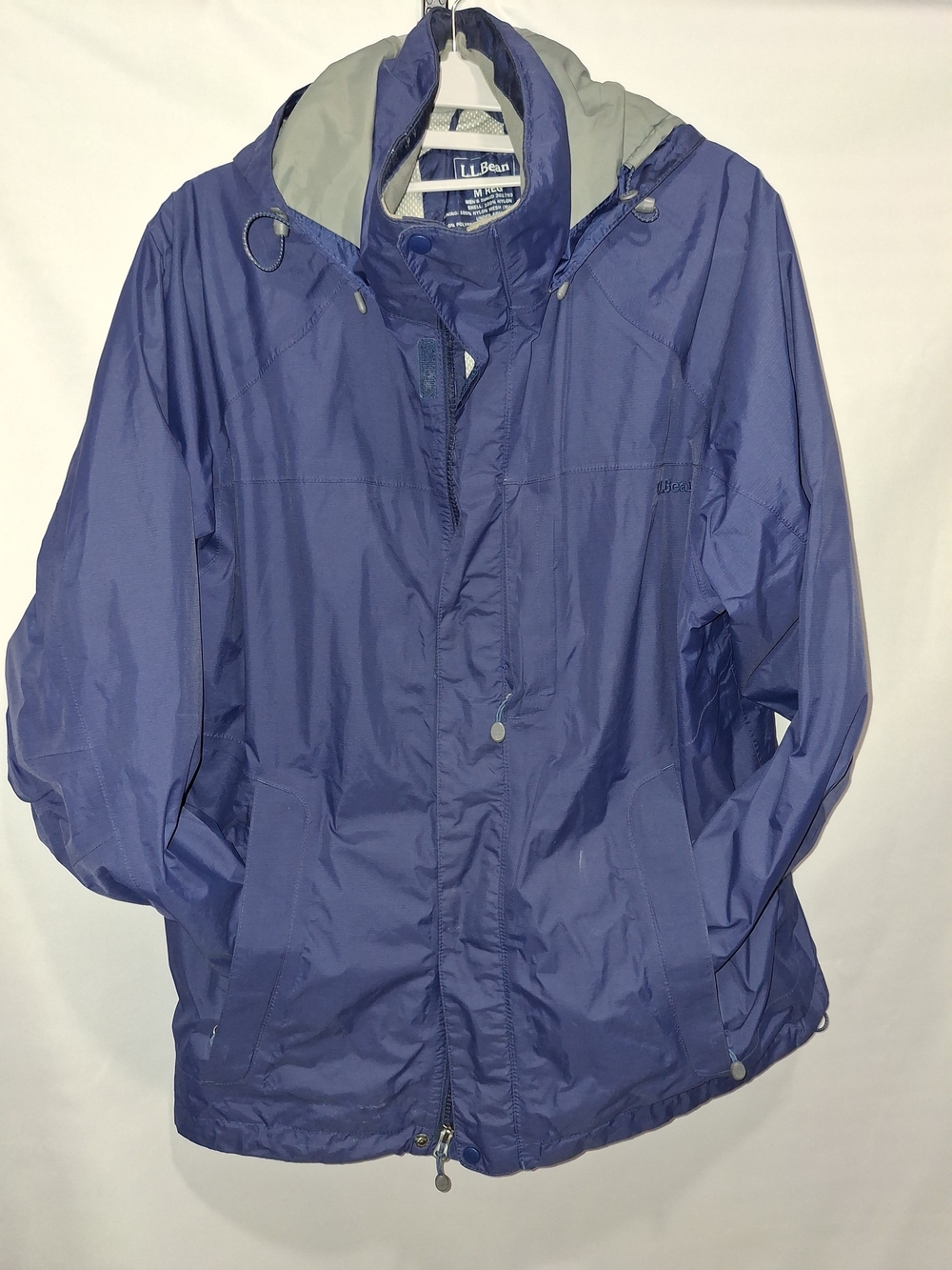 L.L. Bean Men's Violet-Blue Hooded Raincoat